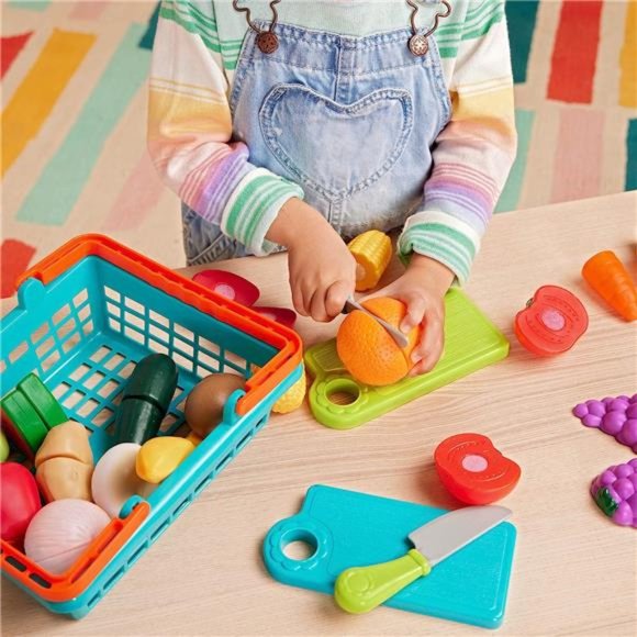Play Food for Toddlers with Farmers Market Basket and Chopping Board, Toy Food - Picture 6 of 6